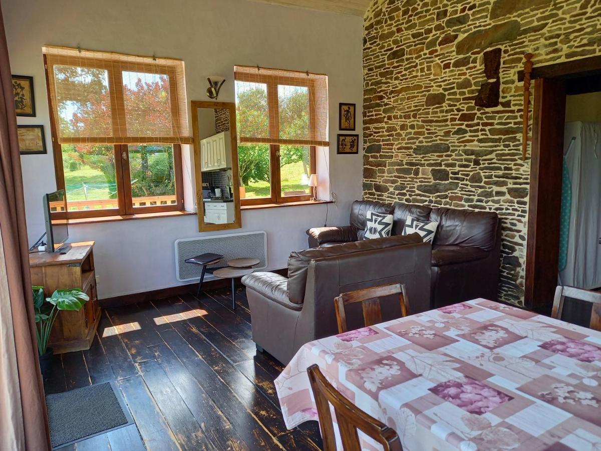 La Gasteboisiere With Swimming Pool And Games Room Le Mesnil-Adelee 外观 照片