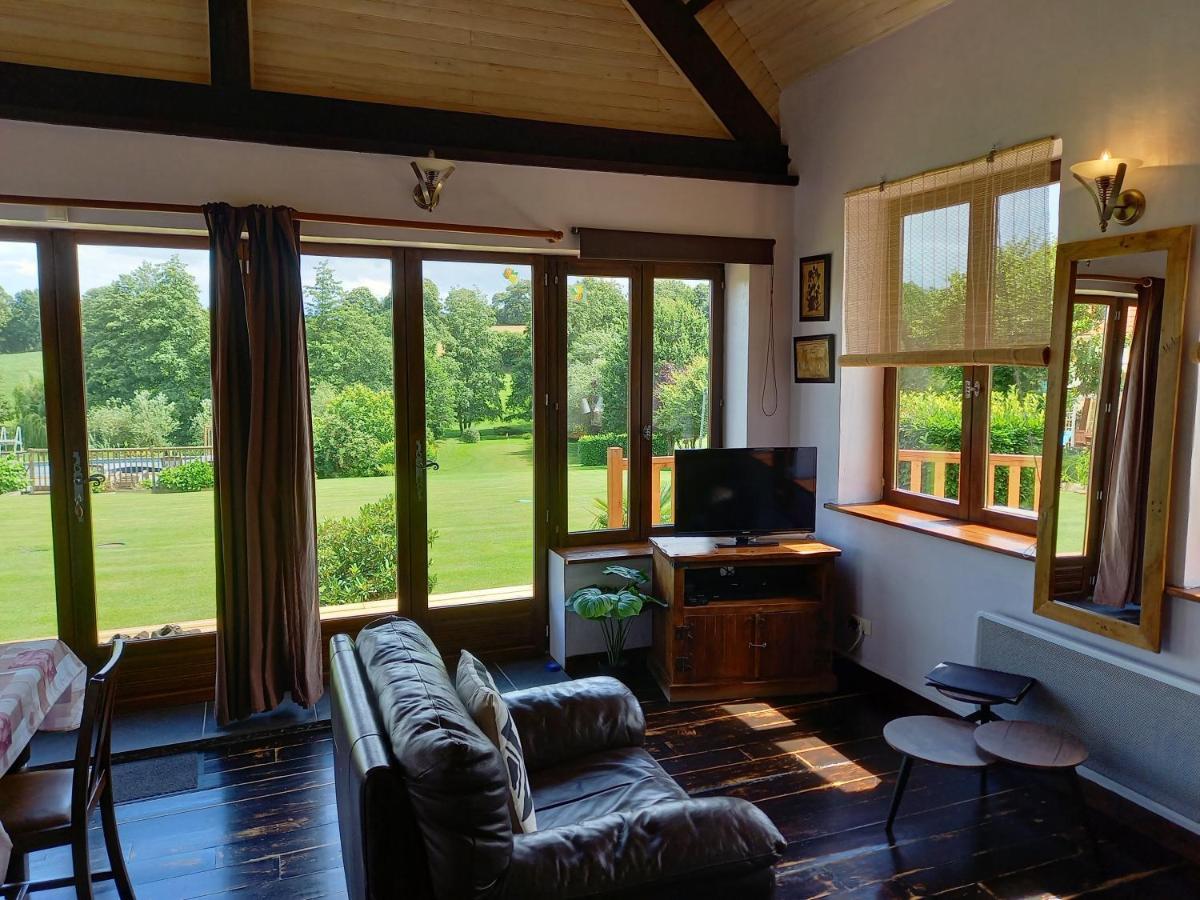 La Gasteboisiere With Swimming Pool And Games Room Le Mesnil-Adelee 外观 照片
