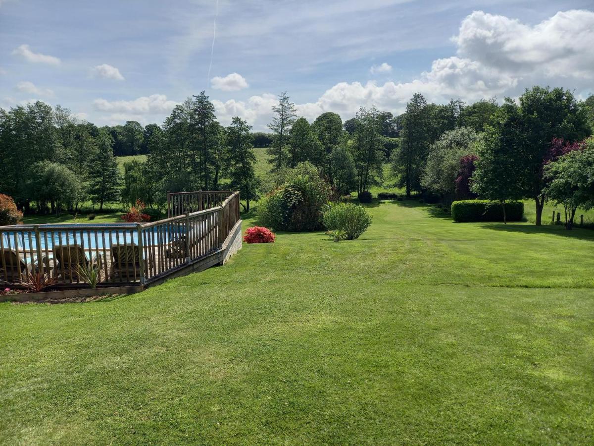 La Gasteboisiere With Swimming Pool And Games Room Le Mesnil-Adelee 外观 照片