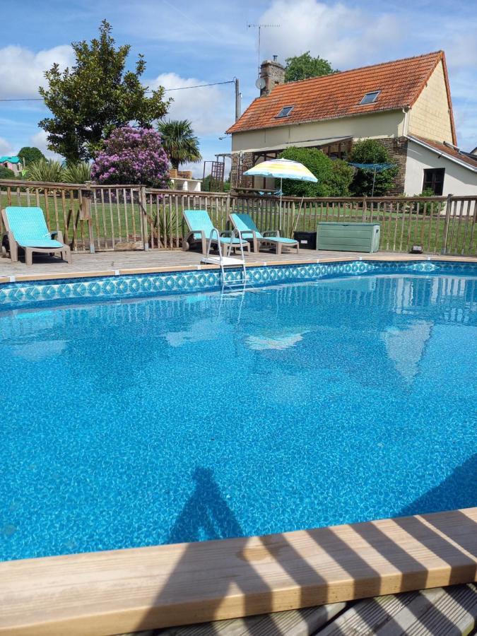 La Gasteboisiere With Swimming Pool And Games Room Le Mesnil-Adelee 外观 照片