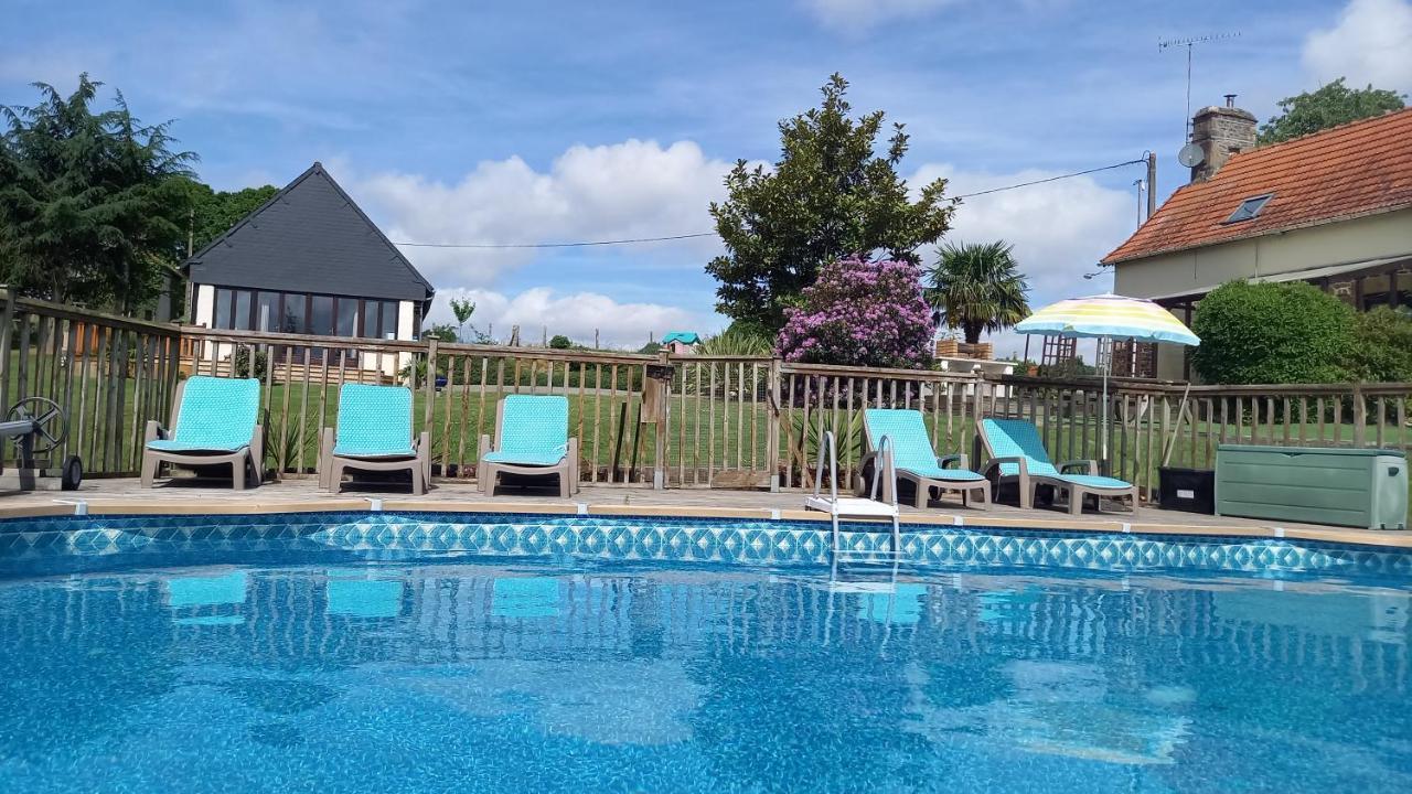 La Gasteboisiere With Swimming Pool And Games Room Le Mesnil-Adelee 外观 照片